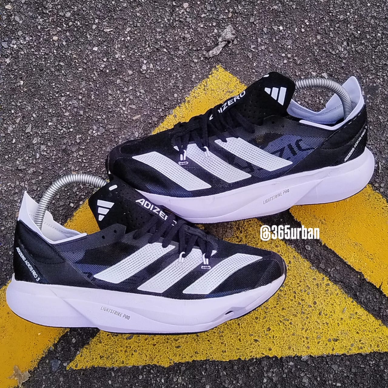 ADIZERO ADIOS PRO 3 NEGRA