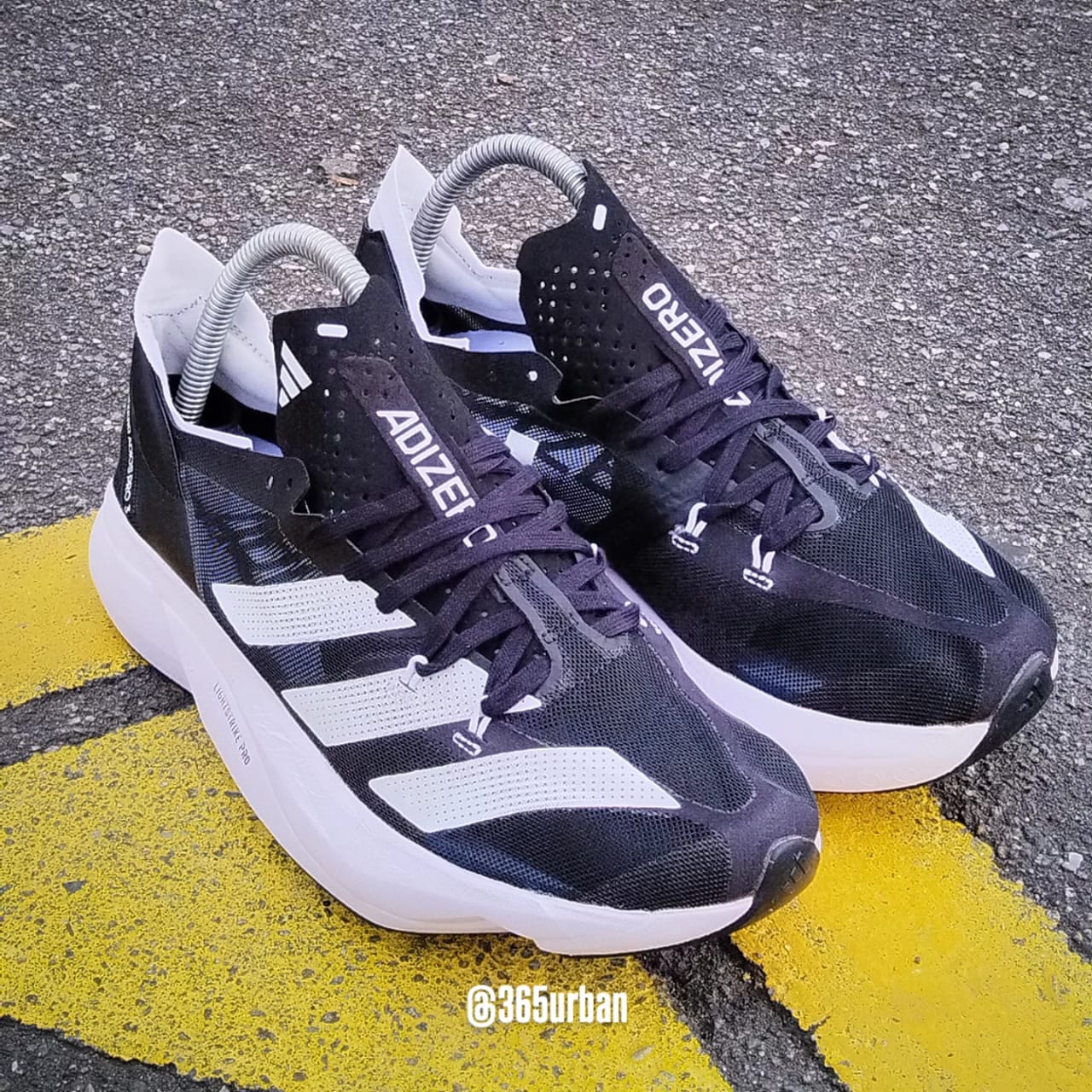 ADIZERO ADIOS PRO 3 NEGRA