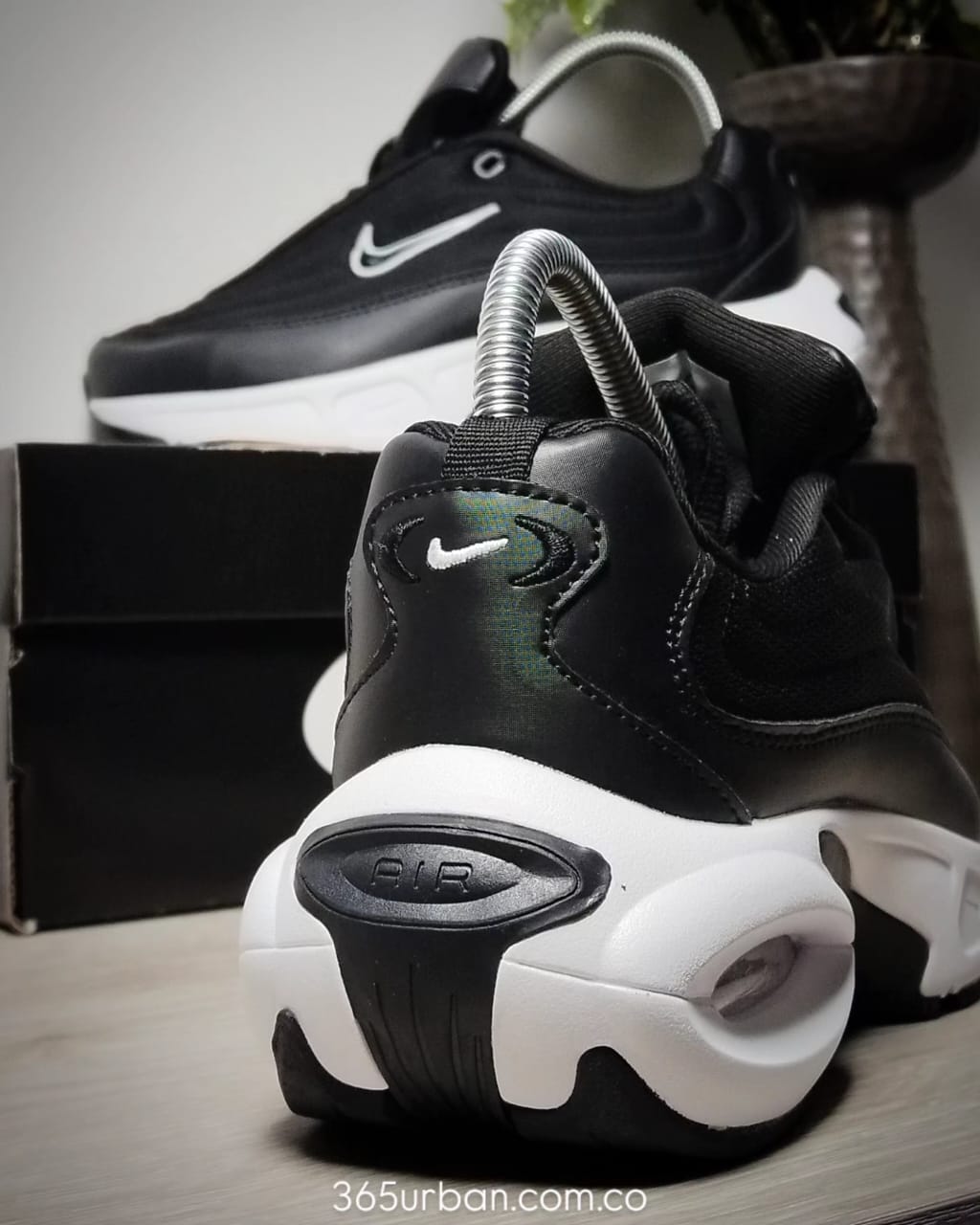 NIKE AIR MAX PORTAL