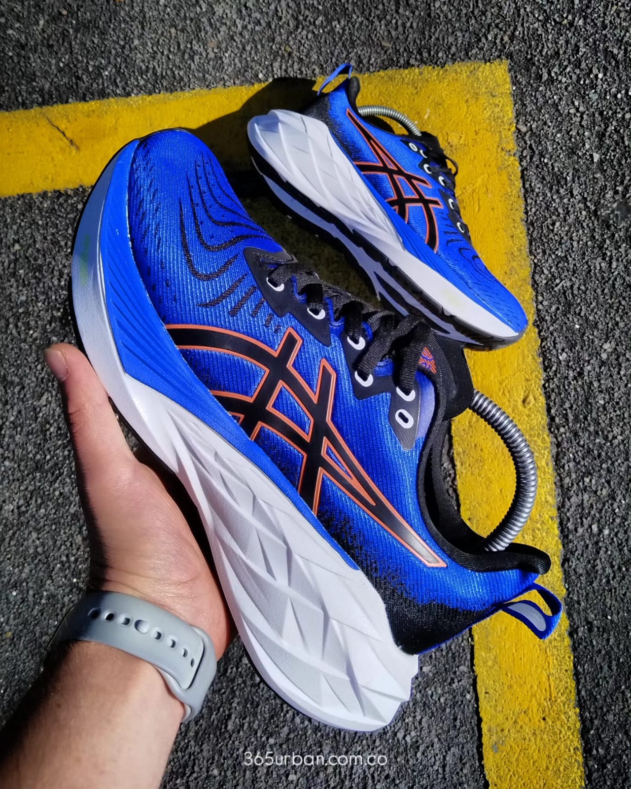 ASICS NOVABLAST 4