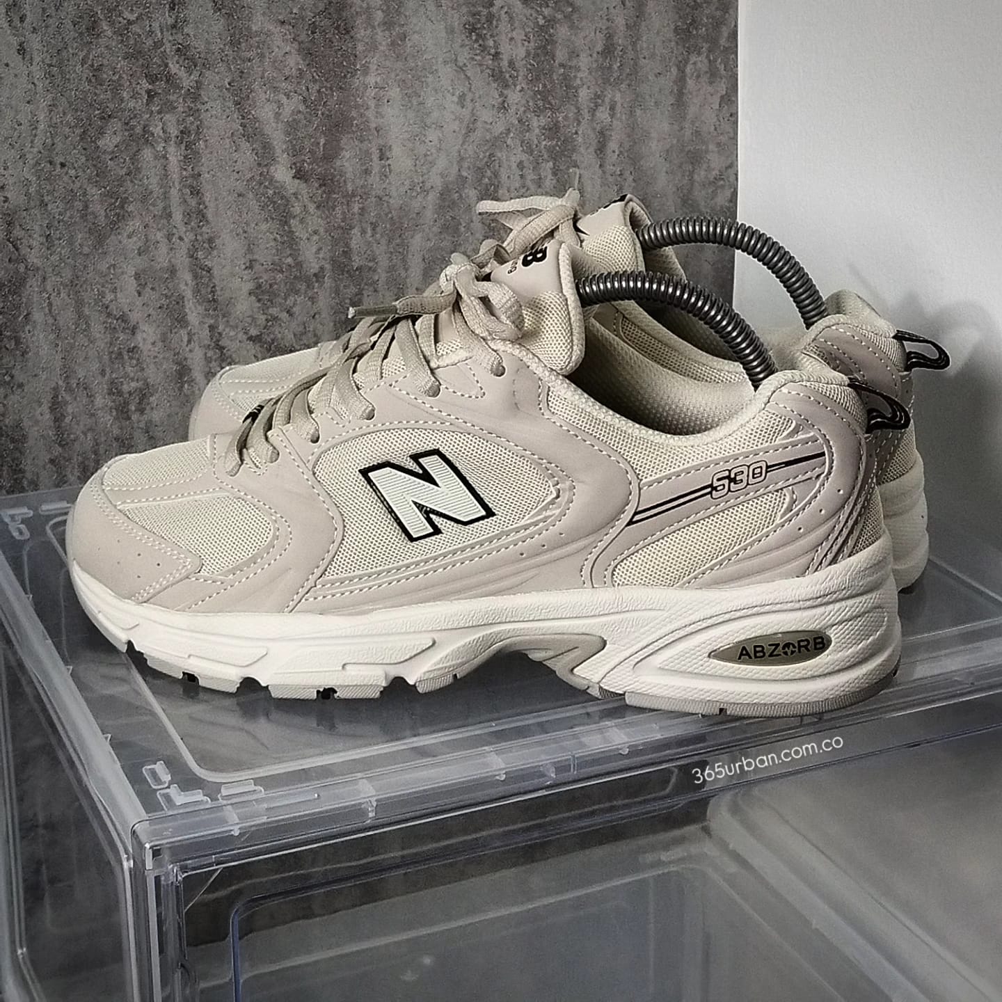 NEW BALANCE 530 'IVORY'