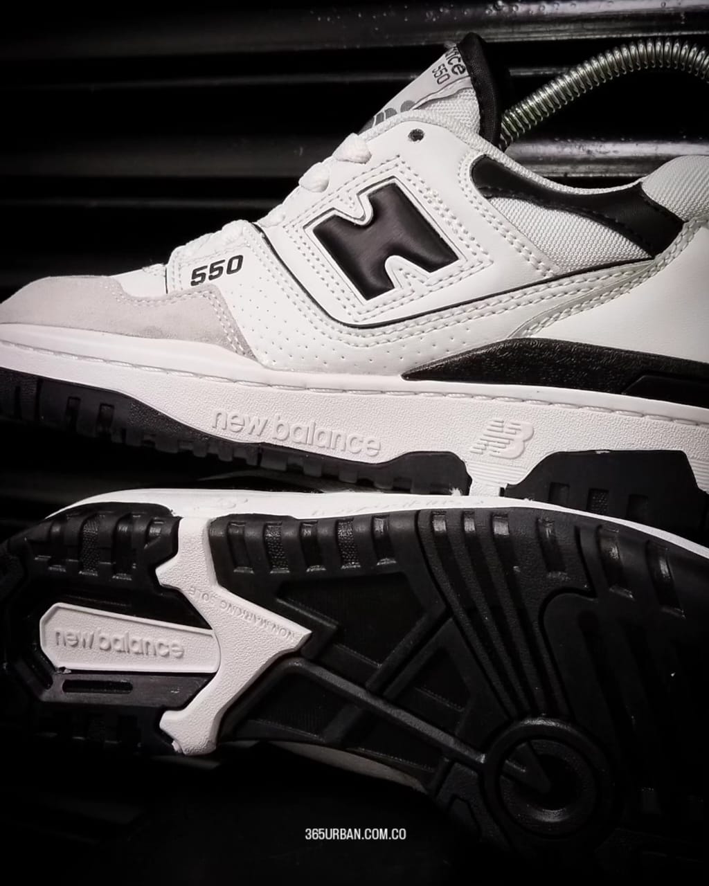 NEW BALANCE 550