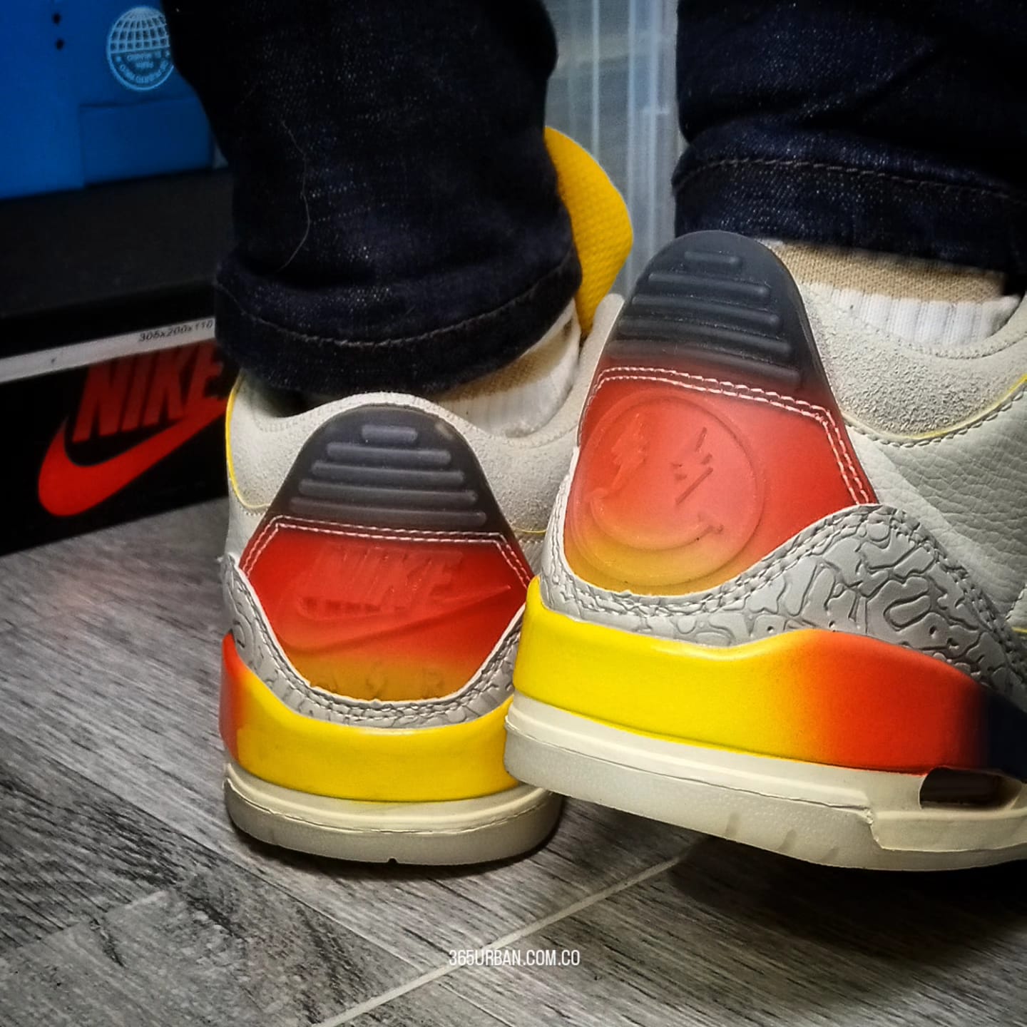 AIR JORDAN 3 RETRO J BALVIN 'RIO'