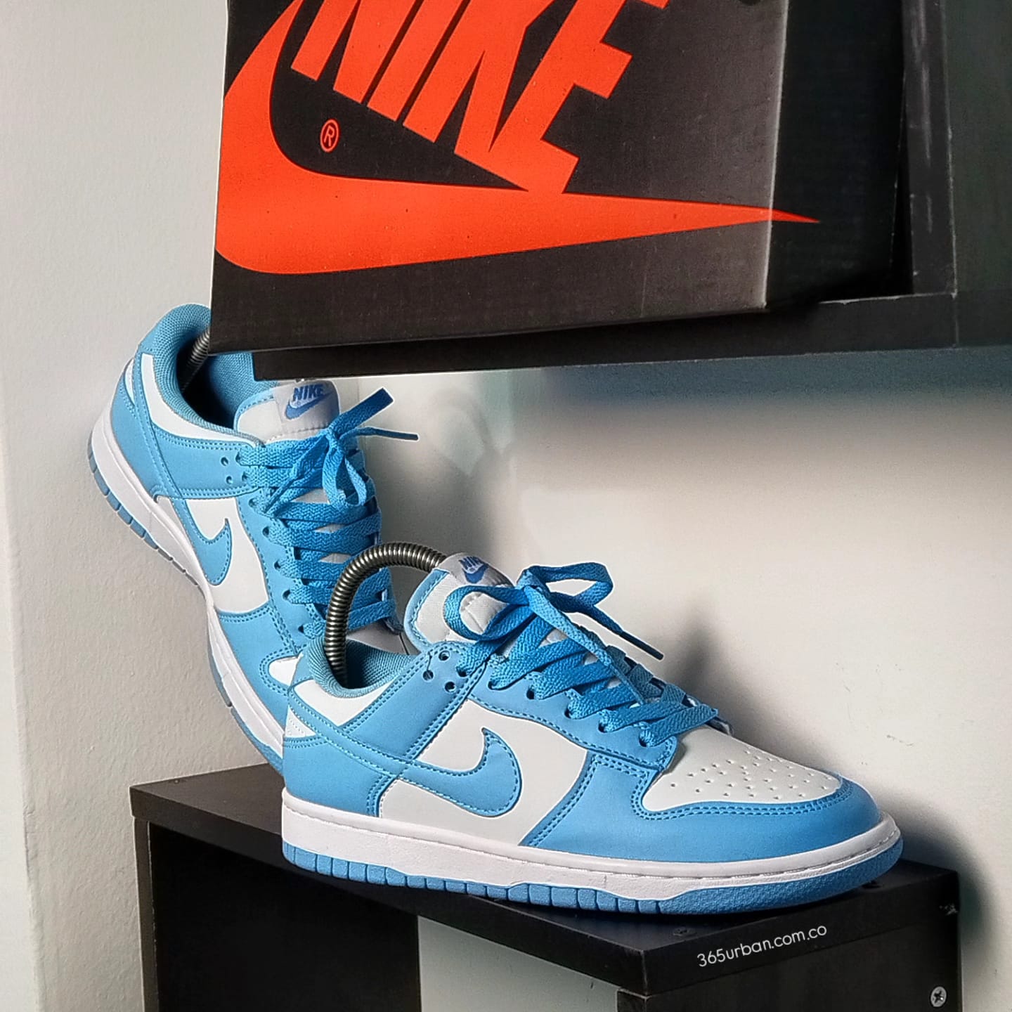 NIKE SB AZUL CIELO