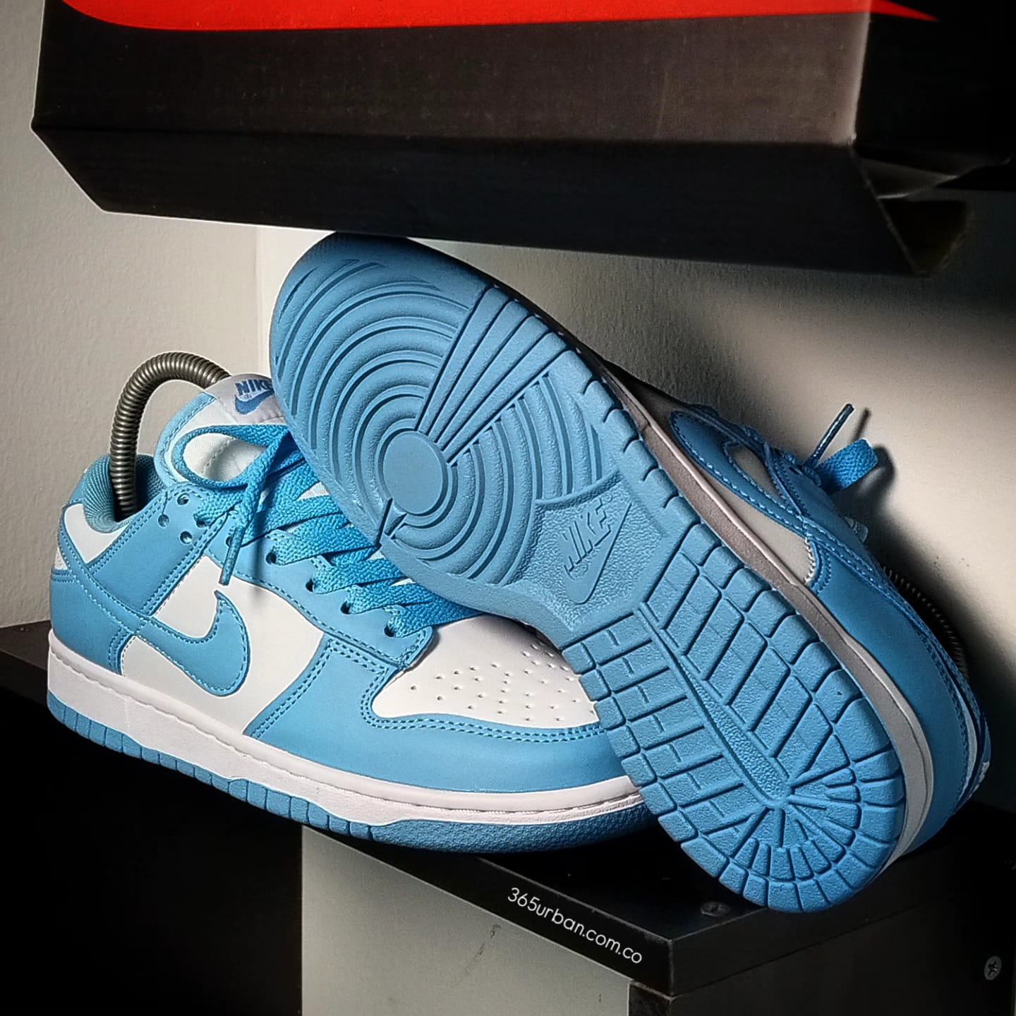 NIKE SB AZUL CIELO