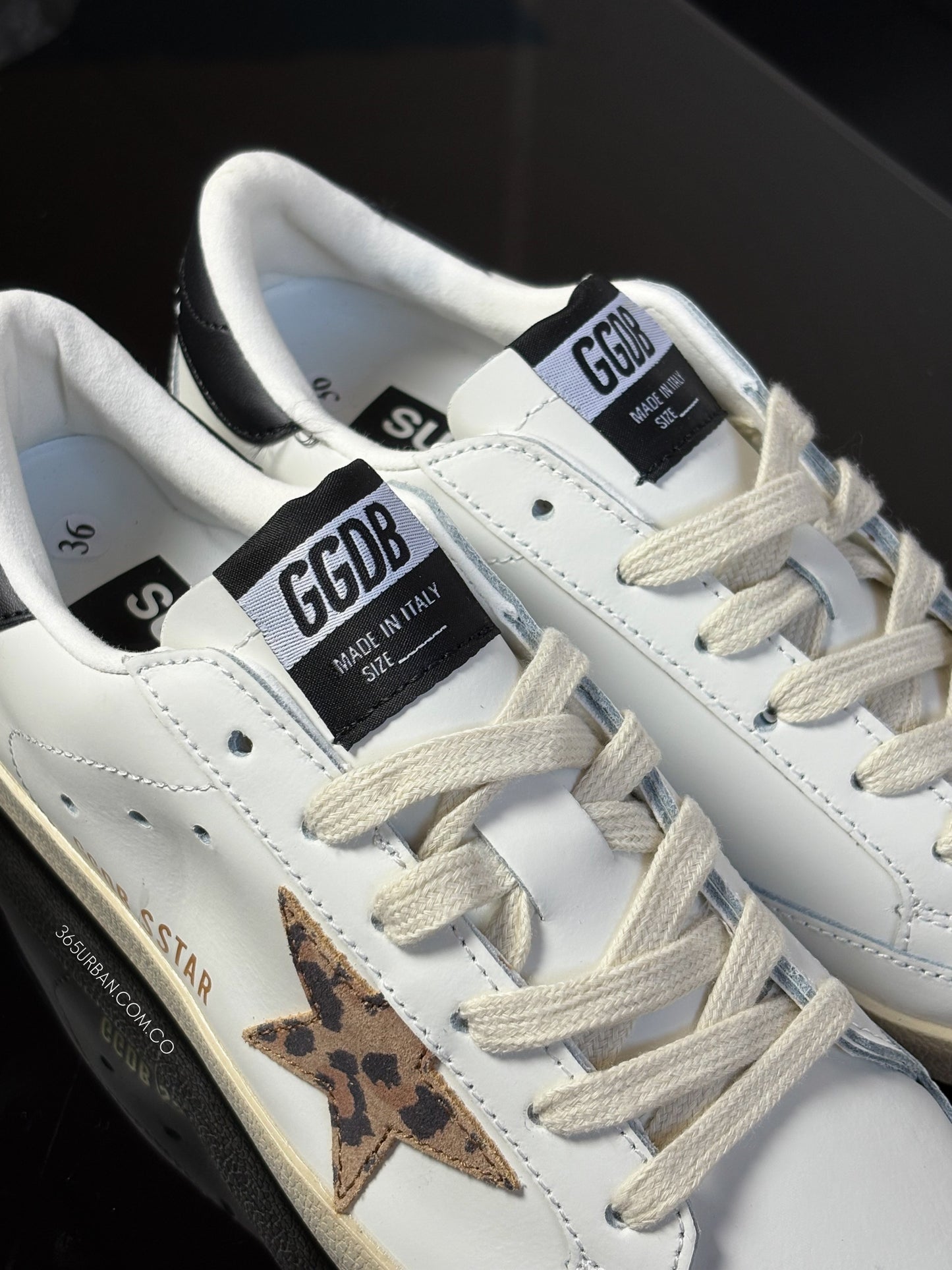 GOLDEN GOOSE SUPER STAR