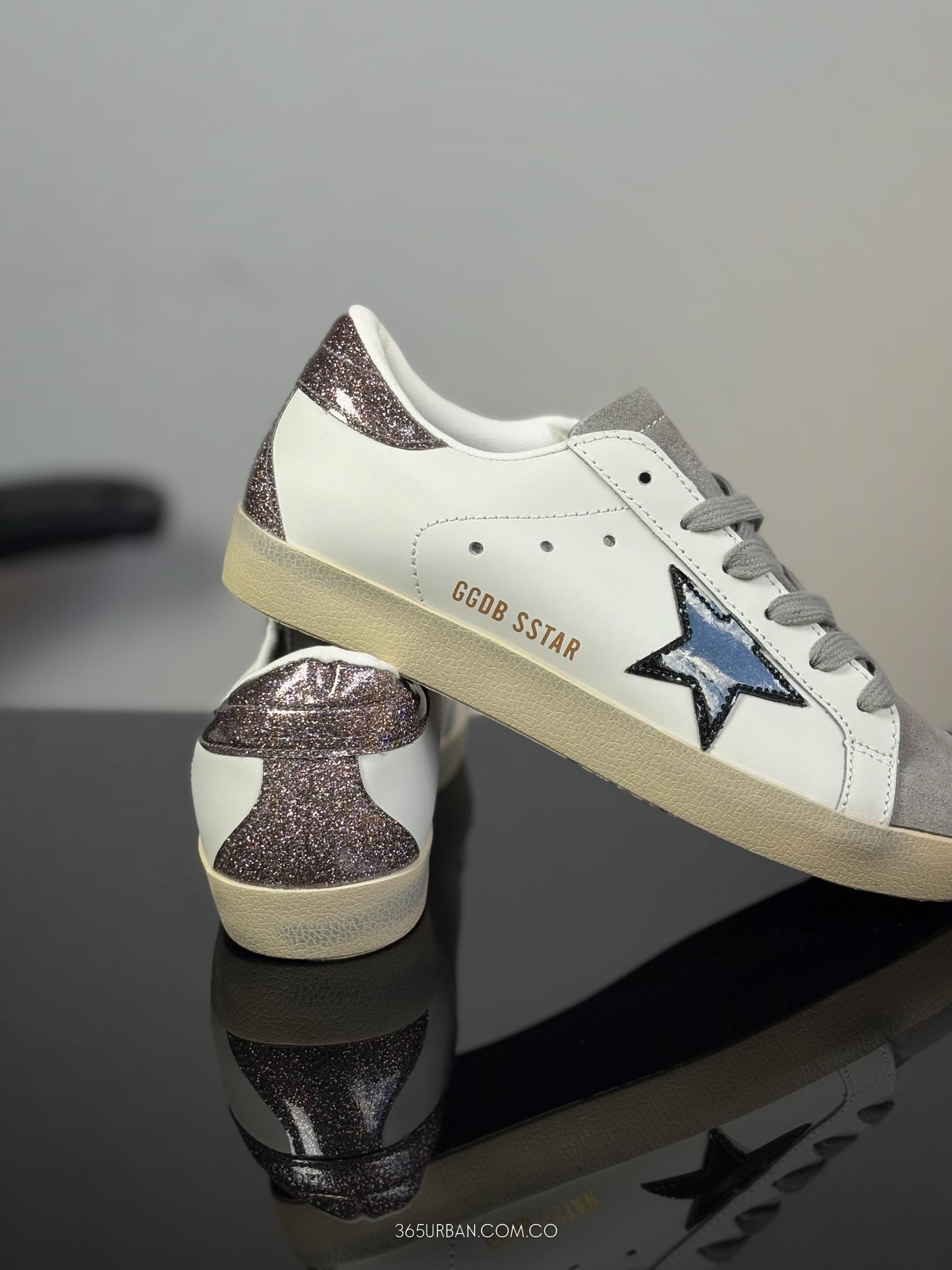 GOLDEN GOOSE SUPER STAR