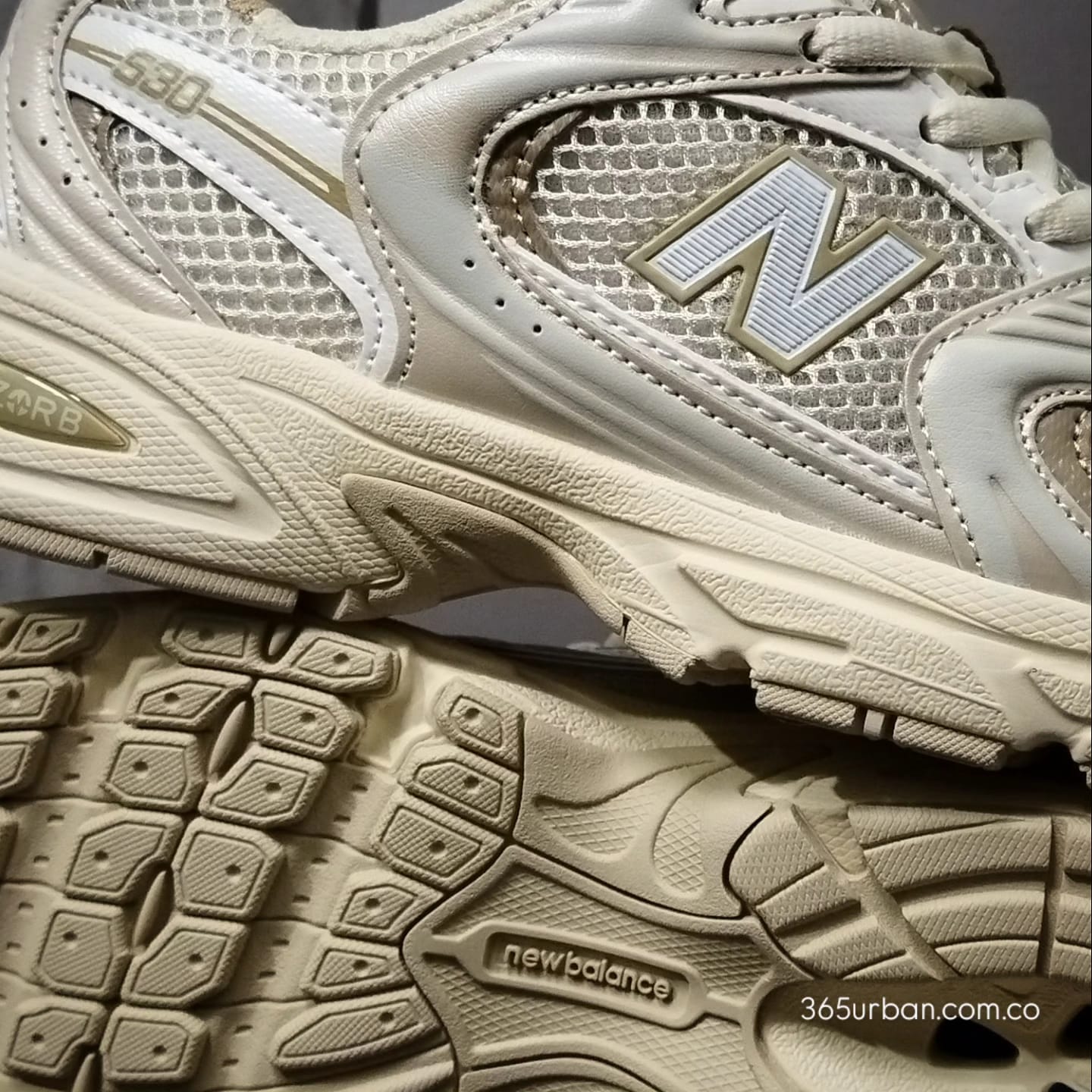 NEW BALANCE 530 GOLD