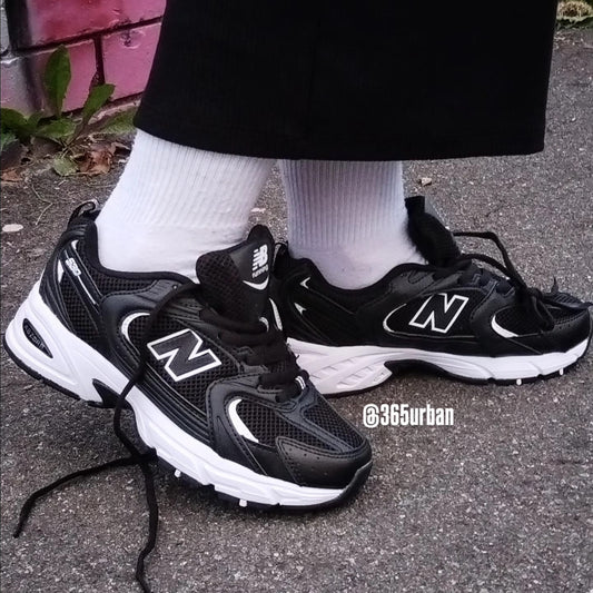 NEW BALANCE 530 NEGRA