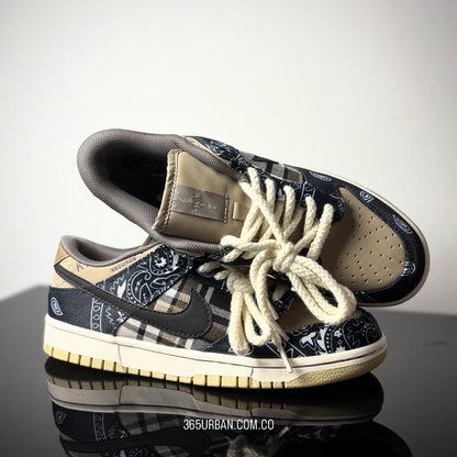 NIKE SB DUNK LOW X TRAVIS SCOTT