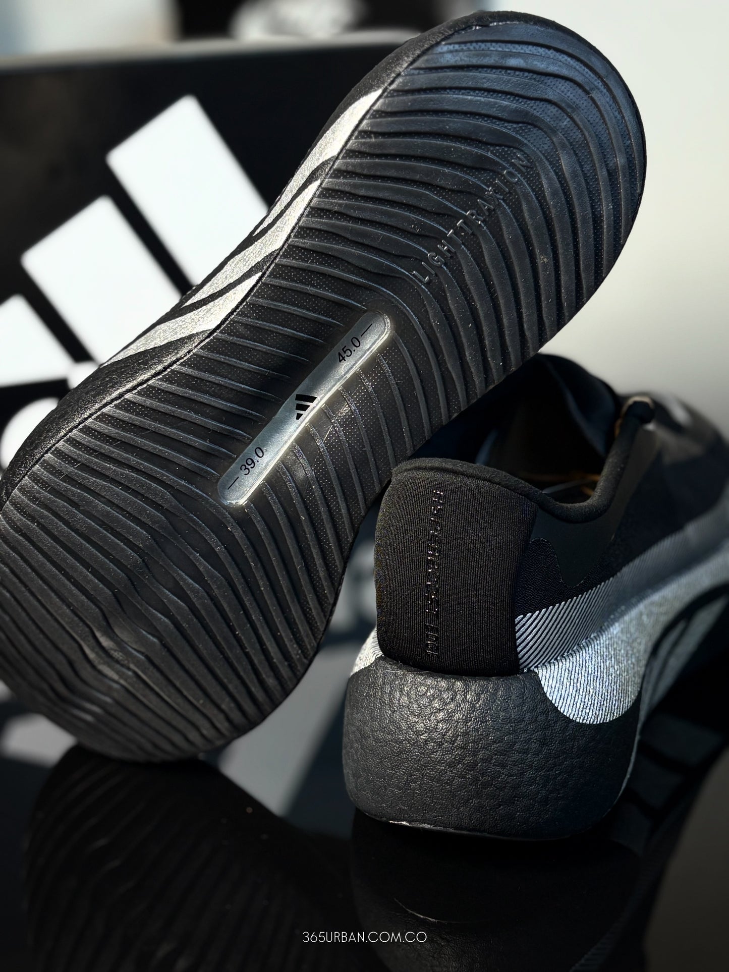 ADIDAS HYPERBOOST NEGRO - GRIS