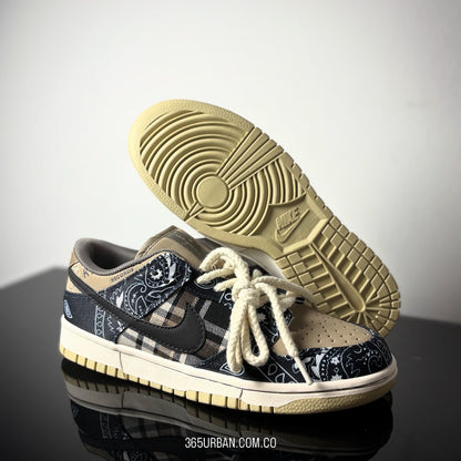 NIKE SB DUNK LOW X TRAVIS SCOTT