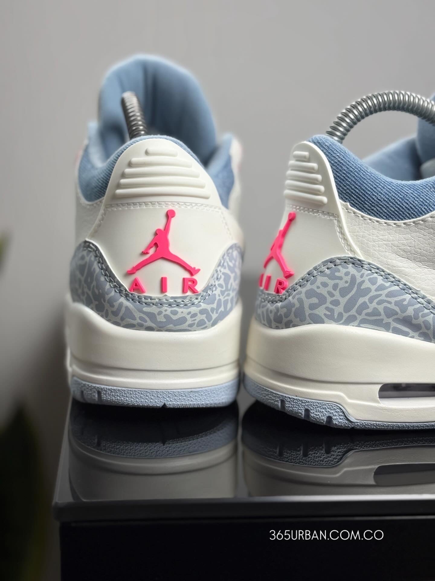 JORDAN RETRO 3 ''COBALT BLISS''