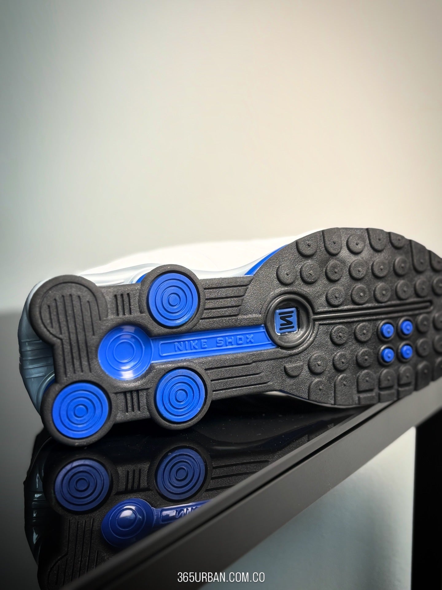 NIKE SHOX R4 BLANCA-AZUL