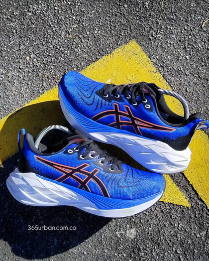 ASICS NOVABLAST 4
