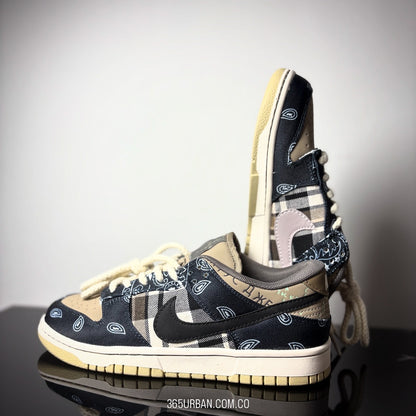 NIKE SB DUNK LOW X TRAVIS SCOTT