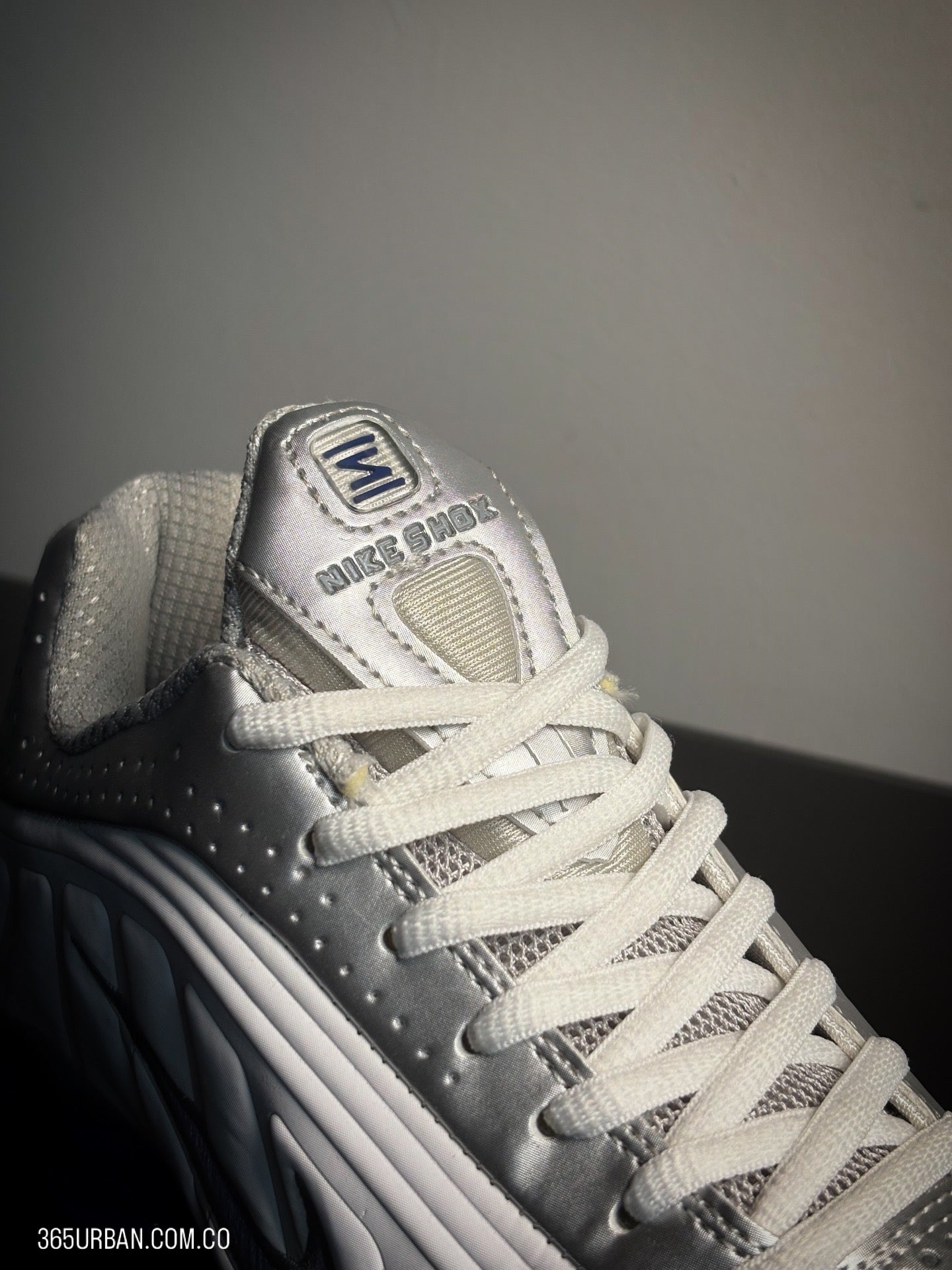 NIKE SHOX R4 BLANCA-AZUL