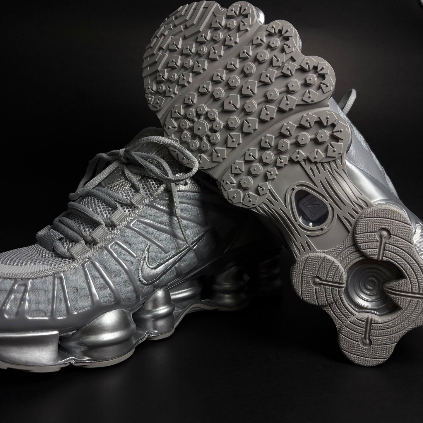 NIKE SHOX TL GRIS PLATA