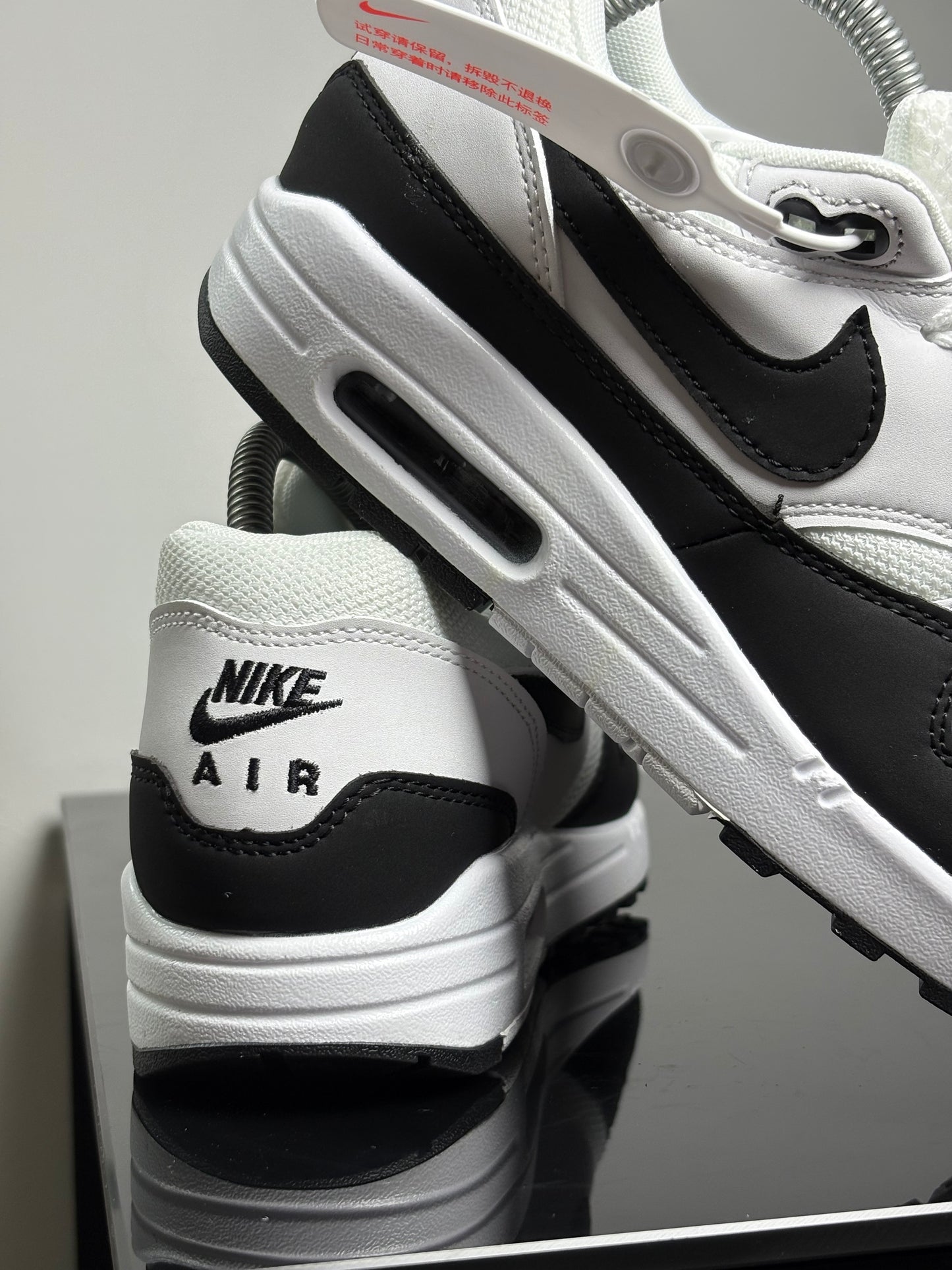 NIKE AIR MAX 1 PANDA