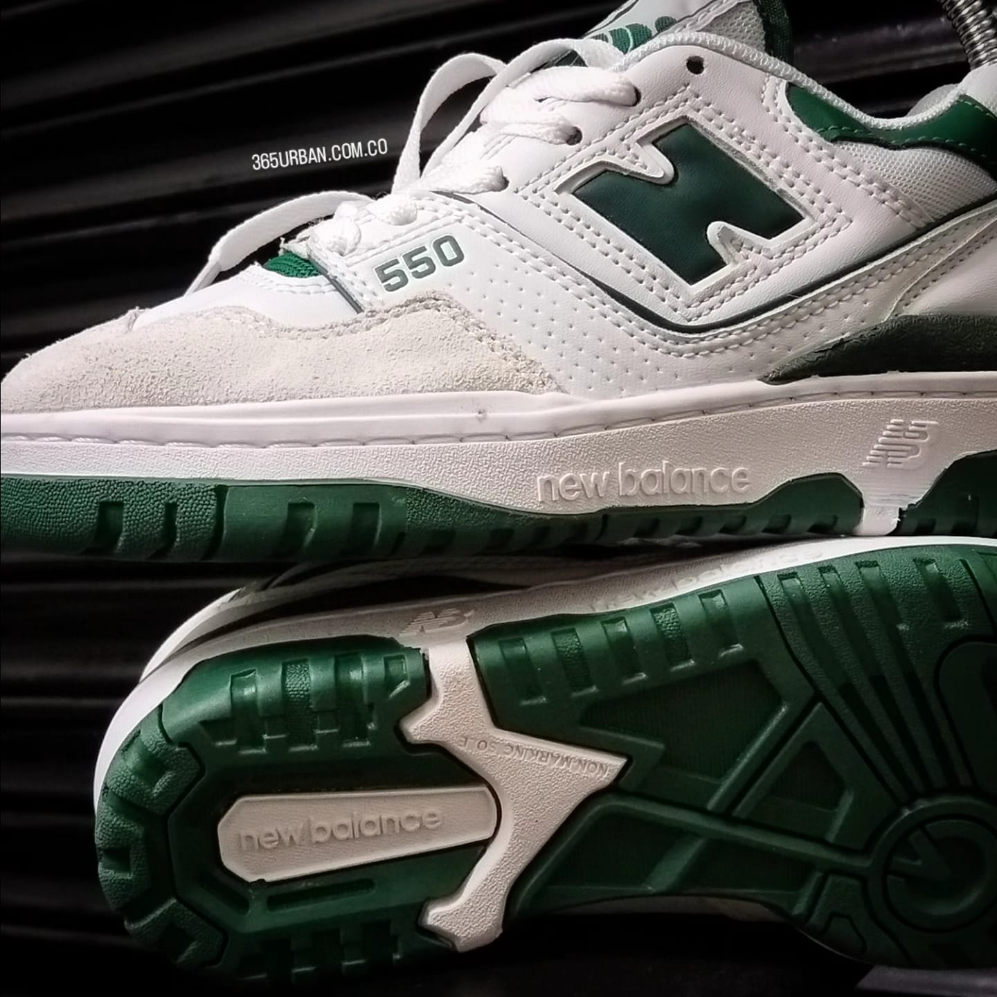 NEW BALANCE 550