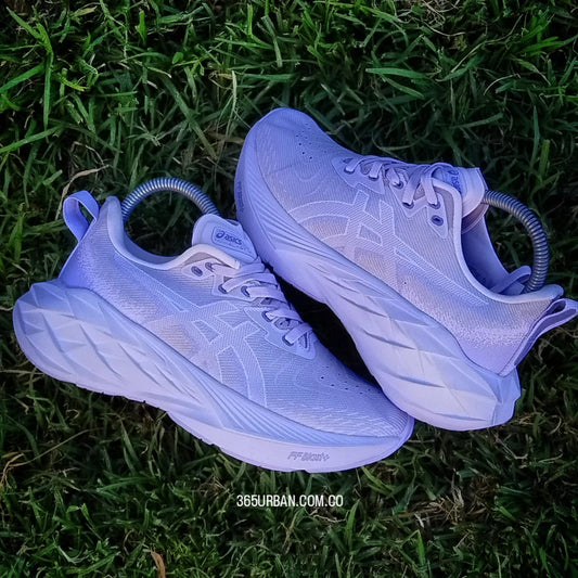 ASICS NOVABLAST 4